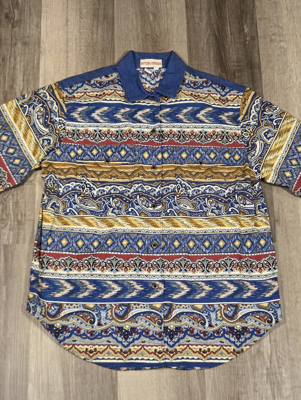 vintage 1990s "Gotcha Covered" short-sleeve button-up shirt